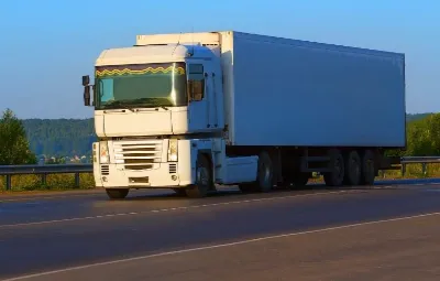 İzmir ile Yeşilova Arası Öğrenci Eşyası Taşıma